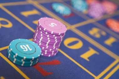 Three Card Poker live dealer table at sultan 189
